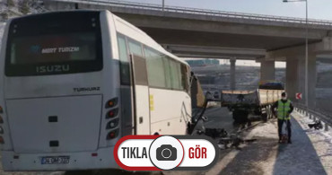 Yolcu Otobüsü Tırla Çarpışı, Çok Sayıda Yaralı Var!