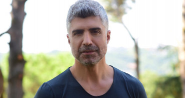 Özcan Deniz'in Genç Sevgilileri