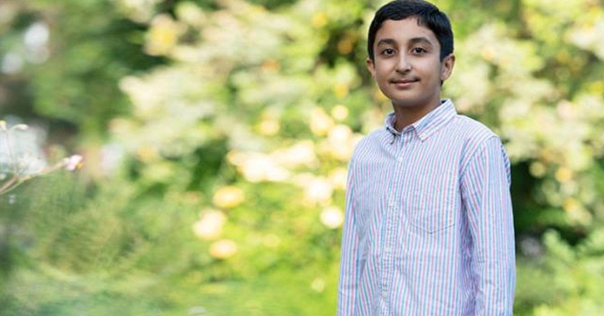 KÜÇÜKLÜĞÜNDEN BERİ KODLAMA YAPIYOR