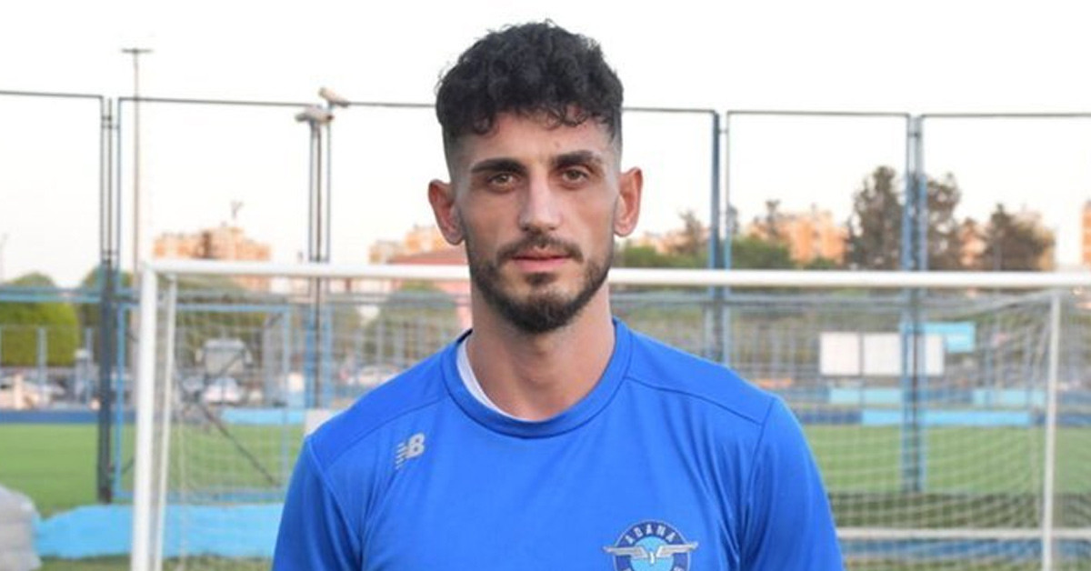 Hangi mevkide oynuyor?