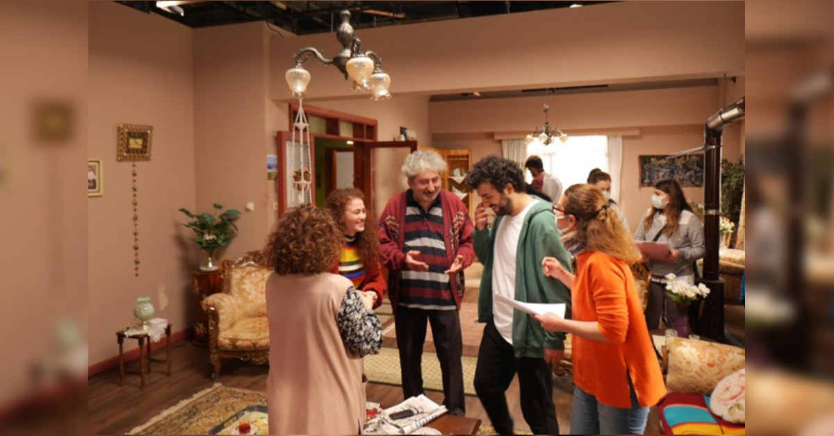 Diziyi izinsiz yayınladılar