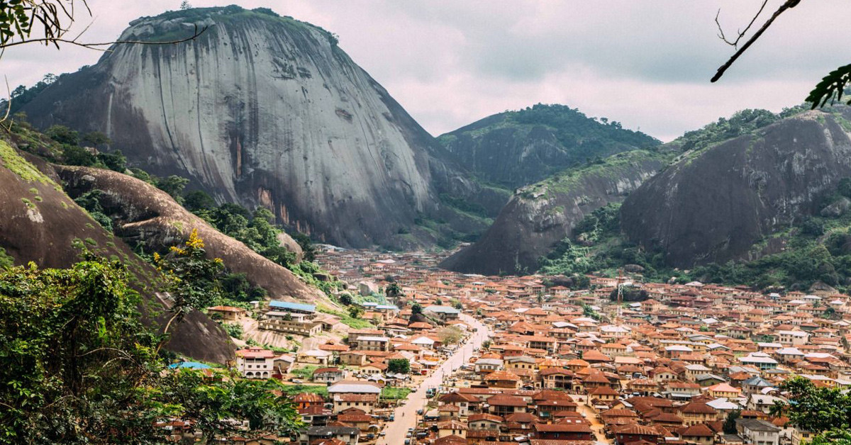 NİJERYA'NIN DİNİ NEDİR?