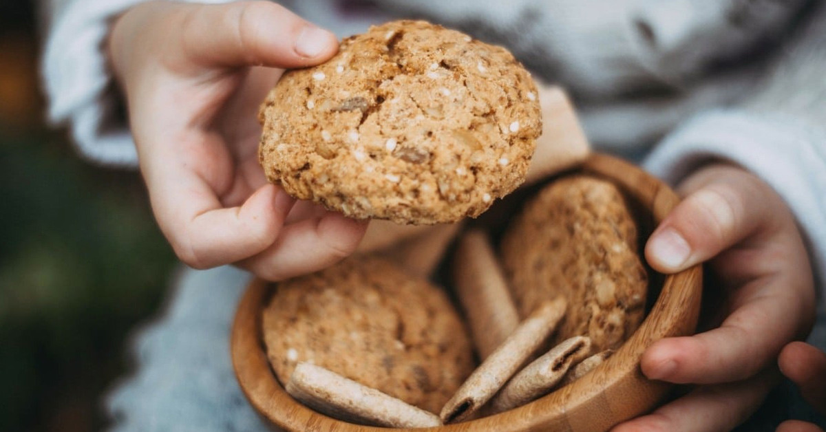 Rafine şekersiz 3 malzemeli fit kurabiye 