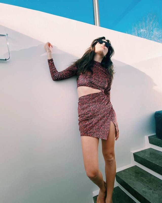 HANDE ERÇEL KİMDİR?