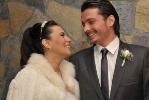 Yeşim Salkım-Hakan Eratik