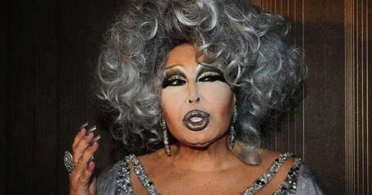 İzmir'de sahne aldı