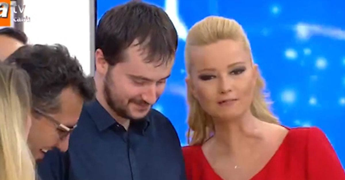 Programın editörlüğünü yapıyor