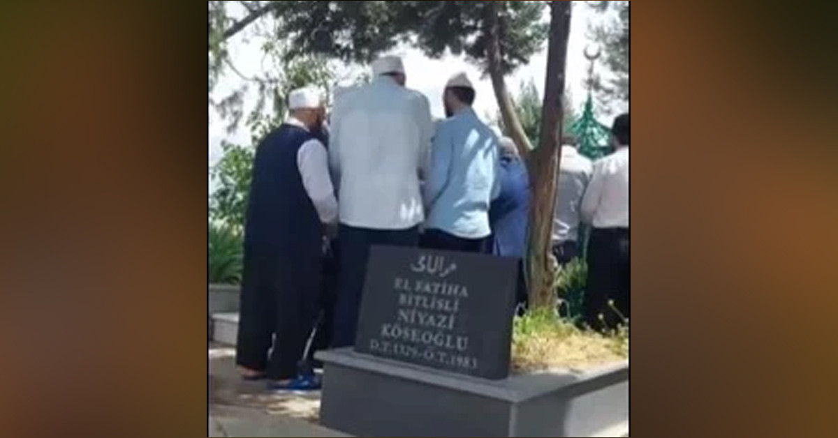 Sosyal medya ikiye bölündü