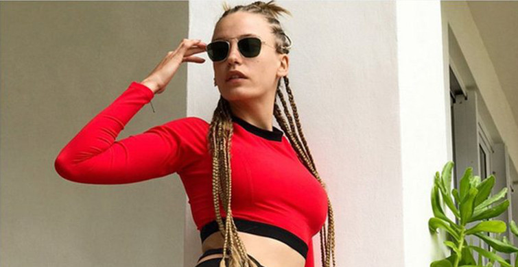 Serenay Sarıkaya Sosyal Medya Paylaşımıyla Olay Oldu!