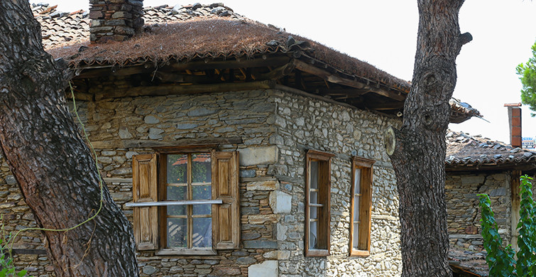 İzmir'in Tarihi Semti: Birgi Mahallesi