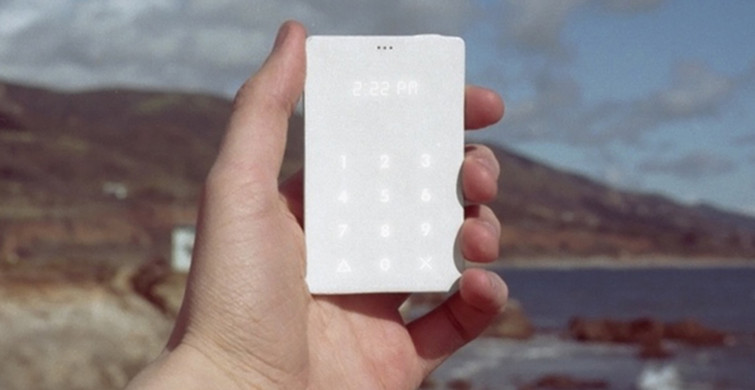 Dünyanın En Pahalı 'Akılsız' Telefonları