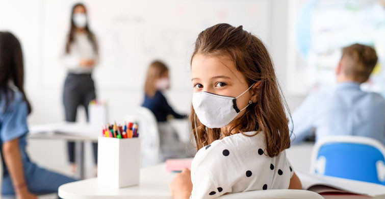 45 Öğretmenin Test Sonucu Pozitif Çıktı 11 Okulda Eğitime Ara Verildi