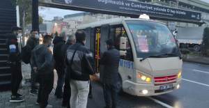 Fazla Yolcu Alan Minibüs Şoförünün Savunması 'Pes' Dedirtti!