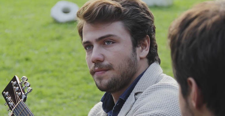 Tolga Sarıtaş'ın Sevgilisi