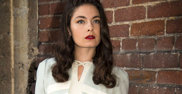 Alexa Davalos Kimdir? Alexa Davalos Boyu Kaç, Kilosu Kaç, Aslen Nereli, Sevgilisi Kimdir?