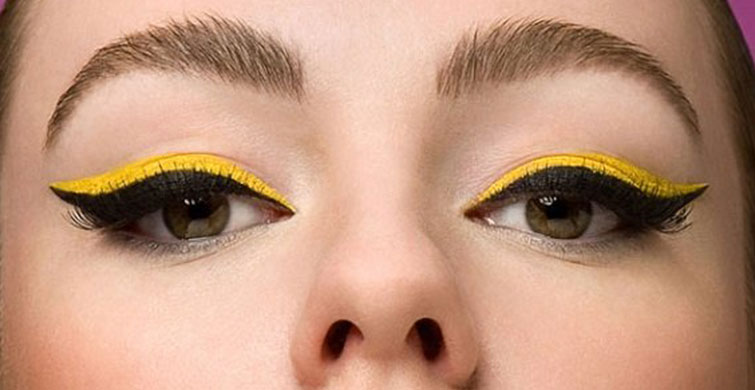 En Yeni Trend! Renkli Eyeliner!