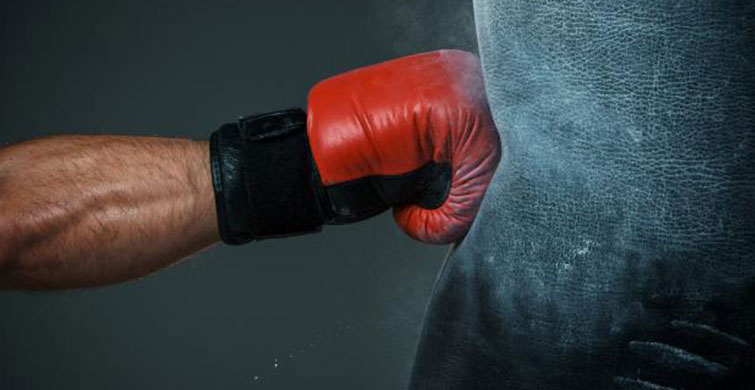 Evde Spor Yapmak İsteyenler İçin Hangi Malzemeler Faydalı?