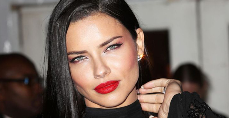 Adriana Lima Spor Sonrası Paylaşımıyla Olay Yarattı
