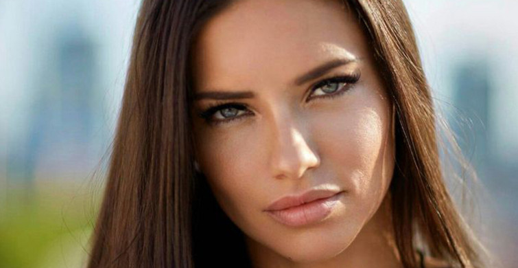 Adriana Lima Mayolu Pozuyla Sosyal Medyayı Salladı