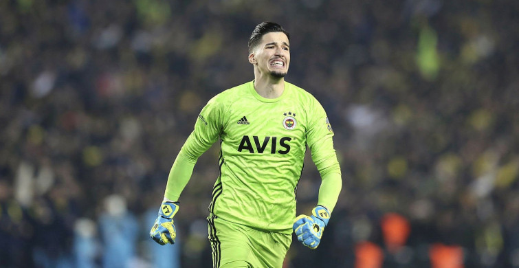 Ajax Altay Bayındır İçin Teklifini Yaptı!