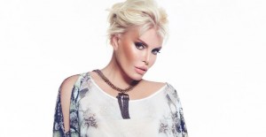 Ajda Pekkan: Sokak Hayvanlarını Unutmayalım