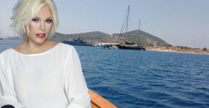 Ajda Pekkan Güneşlenmek İçin Deniz Uçağı Kiraladı