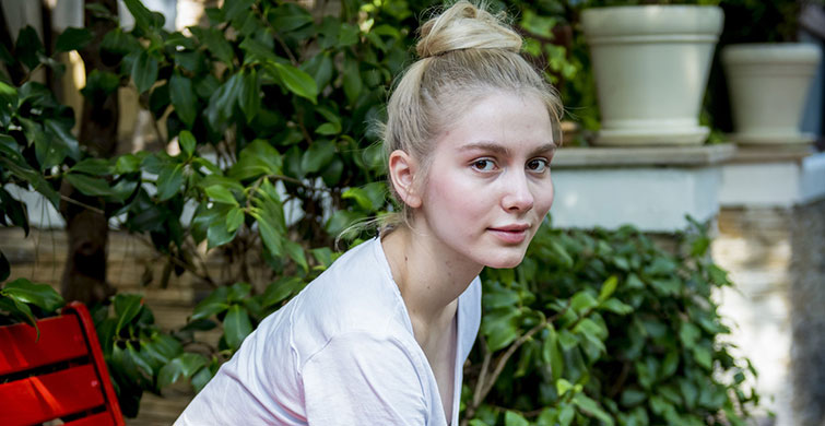 Aleyna Tilki, Yalan Şarkısının Klibinde Elf Oldu
