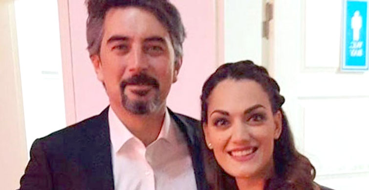 Kelime Oyunu'nun Ünlü Sunucusu Eşiyle Tek Celsede Neden Boşandı?
