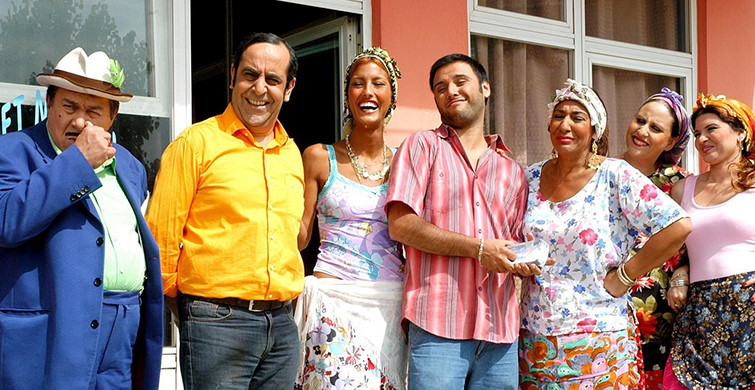 Alişan, Çağla Şıkel ve Melek Baykal'la Buluştu