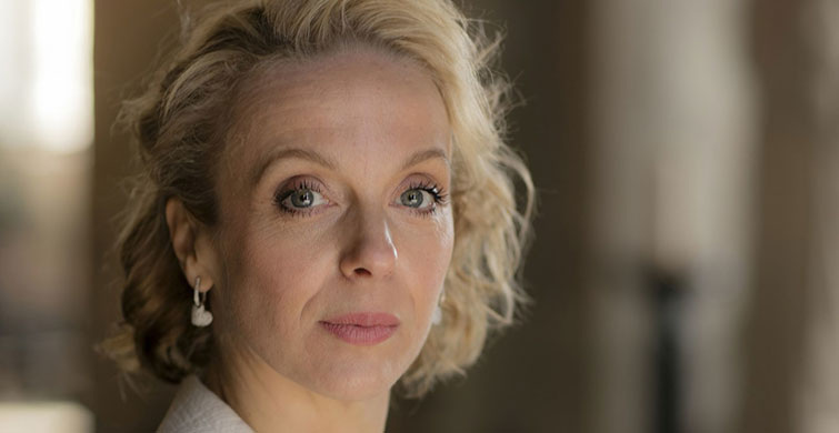 Amanda Abbington Kimdir? Amanda Abbington Boyu Kaç, Kilosu Kaç, Aslen Nereli, Sevgilisi Kimdir?