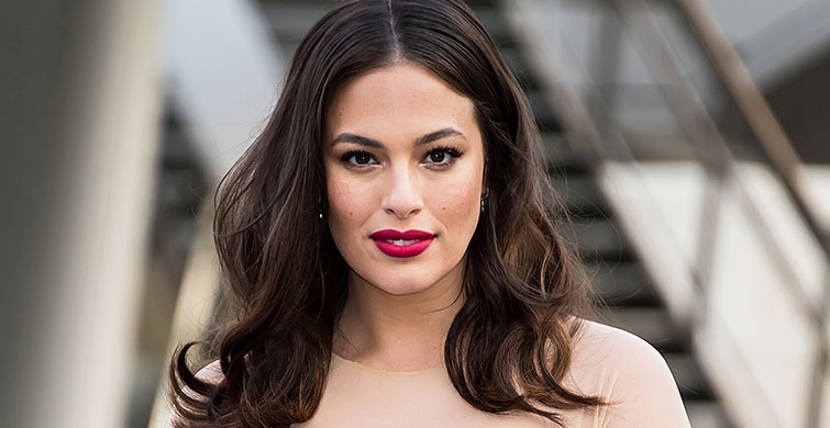 Ashley Graham'e Hamilelik Yakıştı