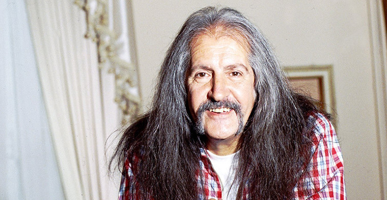 Barış Manço Doğum Gününde Unutulmadı