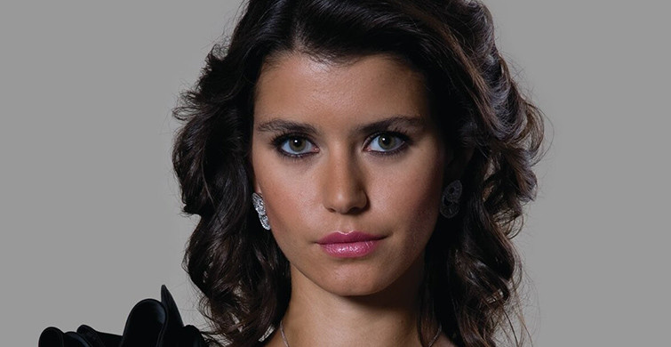 Beren Saat Son Paylaşımıyla Olay Yarattı