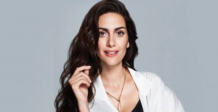Bergüzar Korel'den duygulandıran paylaşım: Oğlu Ali boyunu geçti!
