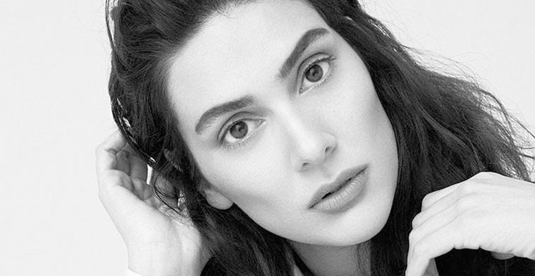 Bergüzar Korel'in Paylaşımına Takipçilerinden Tepki Geldi