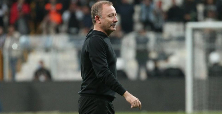 Beşiktaş Efecan Karaca'yı Transfer Etmek İstiyor!