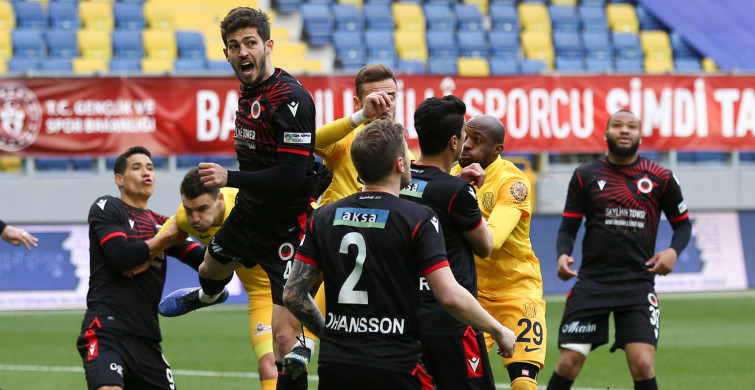Beşiktaş ve Fenerbahçe Arda Kızıldağ'ı Kadrosuna Katmak İstiyor!