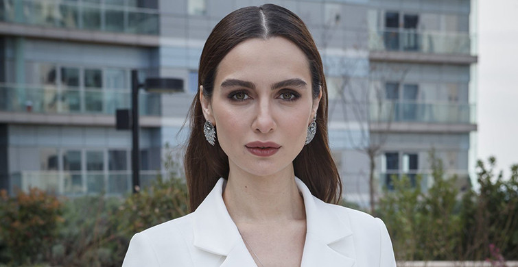 Kedisini Kaybeden Birce Akalay, Takipçilerinden Yardım İstedi