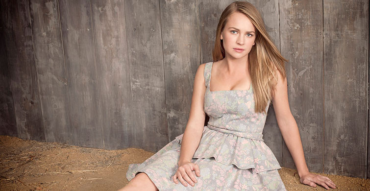 Britt Robertson Kimdir? Britt Robertson Boyu Kaç, Kilosu Kaç, Aslen Nereli, Sevgilisi Kimdir?