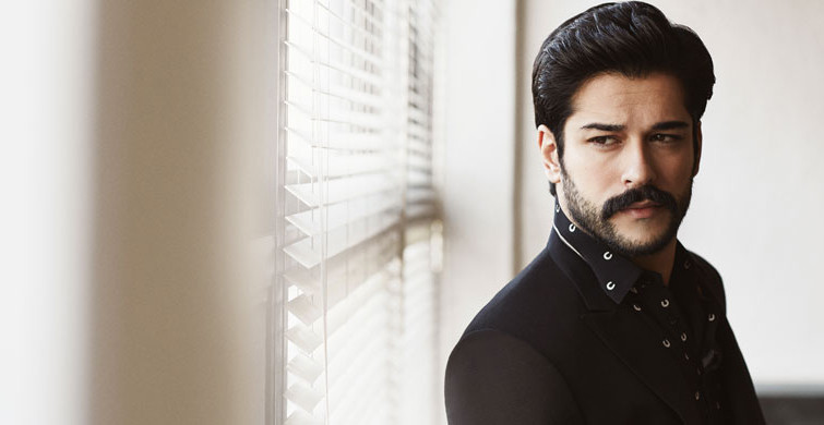 Burak Özçivit'ten Hayranlarını Üzecek Haber Geldi