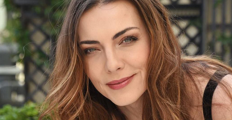 Burcu Kara Arıların Saldırısına Uğradı