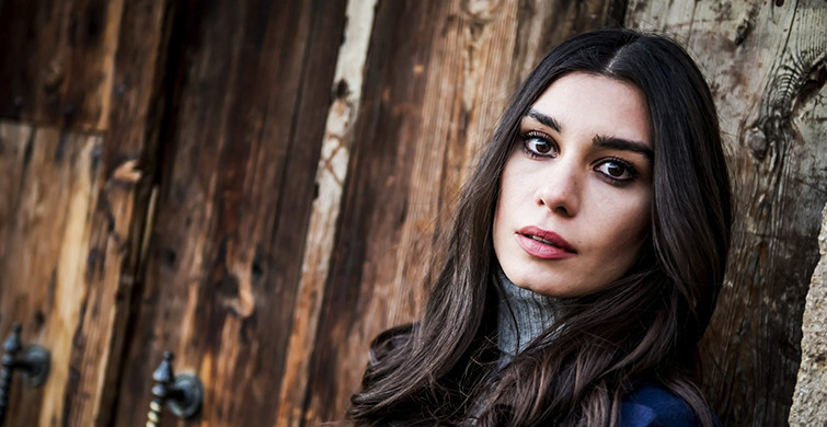 Burcu Kıratlı'dan Yeni Bir Film Geliyor