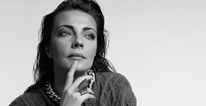 Burcu Kara Eski Günlere Duyduğu Özlemi Dile Getirdi