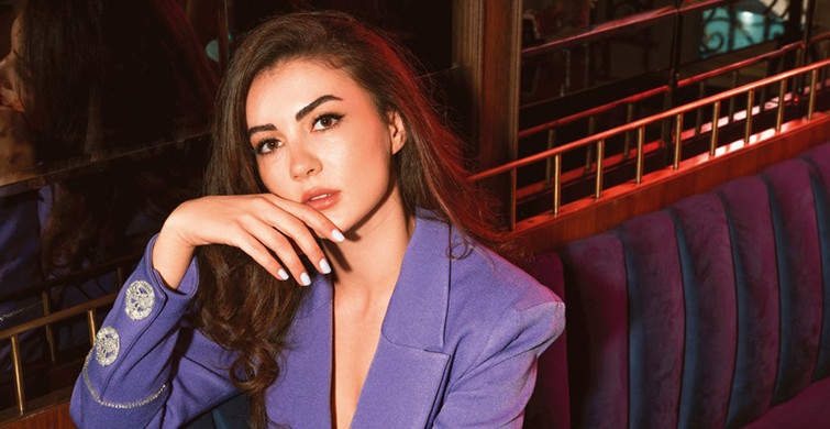 Burcu Özberk Yeni Yaşını Kutladı