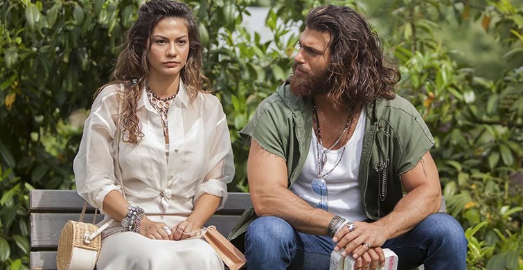 Can Yaman, Demet Özdemir ile Yaşadığı Aşkı İtiraf Etti