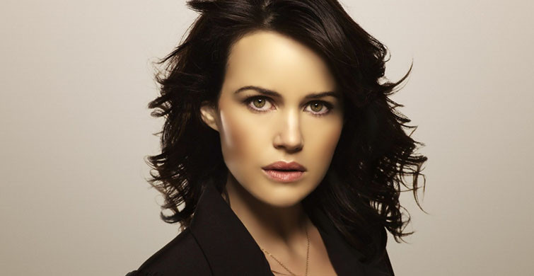Carla Gugino Kimdir? Carla Gugino Boyu Kaç, Kilosu Kaç, Aslen Nereli, Sevgilisi Kimdir?