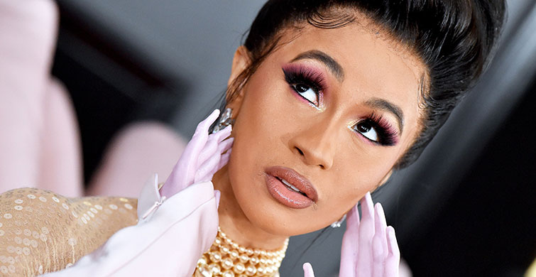  Cardi B'nin Kendine Tıpatıp Benzeyen Kız Kardeşi! Ünlülerin Benzer Kardeşleri