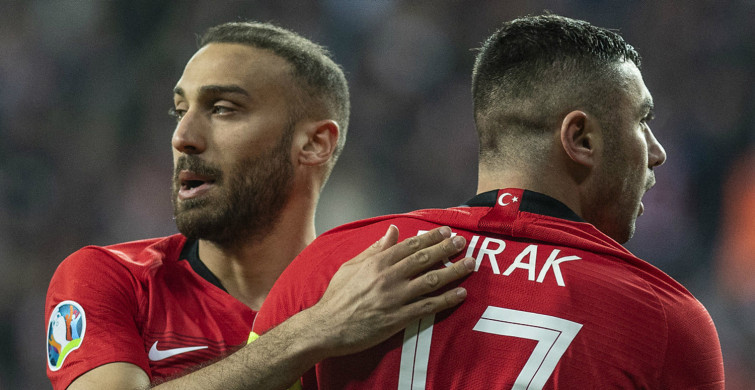 Cenk Tosun'un Menajeri Beşiktaş'a Transfer Olacağı İddialarına Yanıt Geldi!