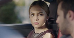 Agah Bey Ceren'i Evden Kovdu