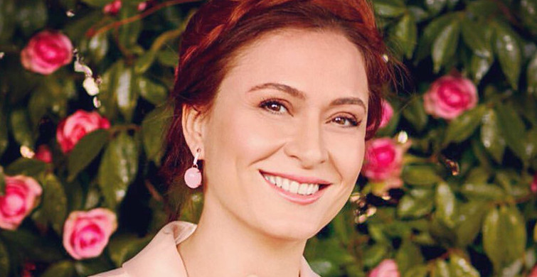 Ceyda Düvenci'den Mutluluk Paylaşımı